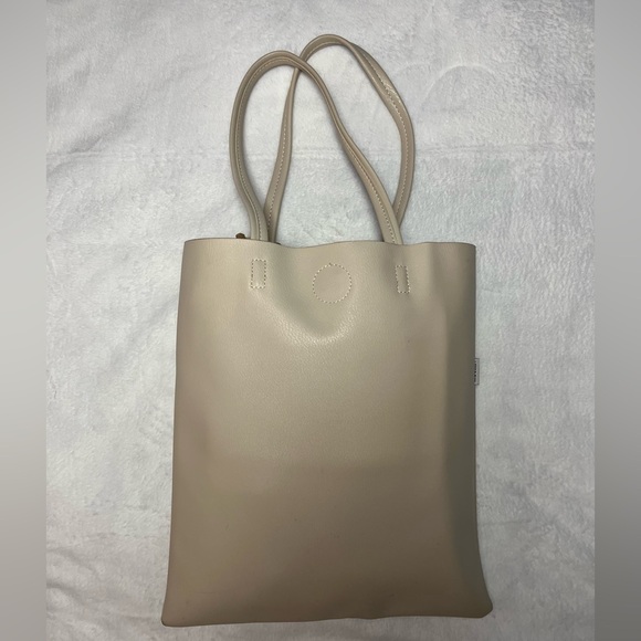 Miniso Limited Edition Moomins Pleather Beige Tote Bag - Picture 2 of 12